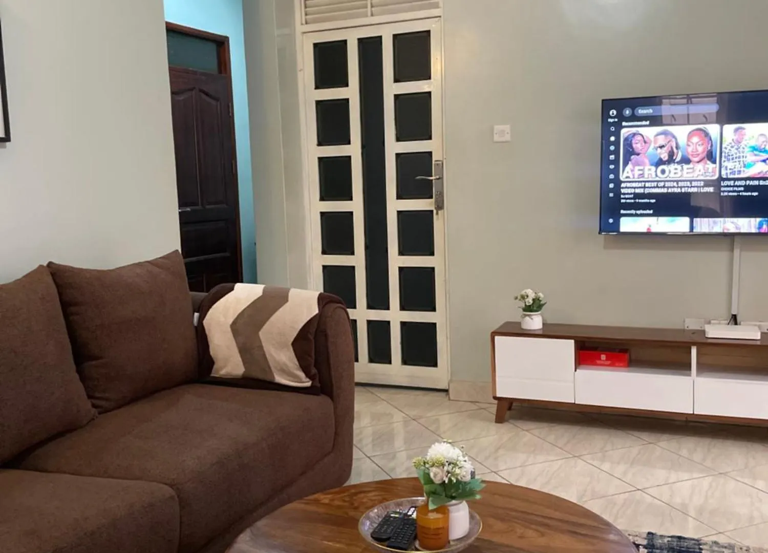 A-Grade Living-Wifi & Parking Appartement Kampala