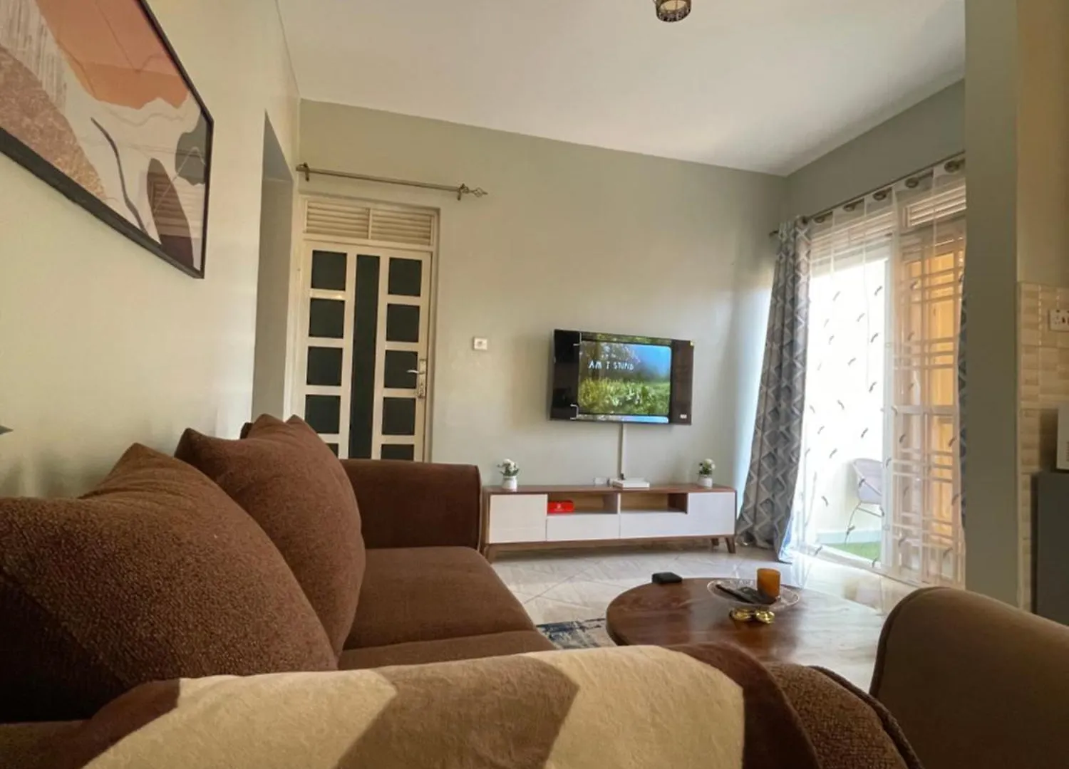 A-Grade Living-Wifi & Parking Appartement Kampala