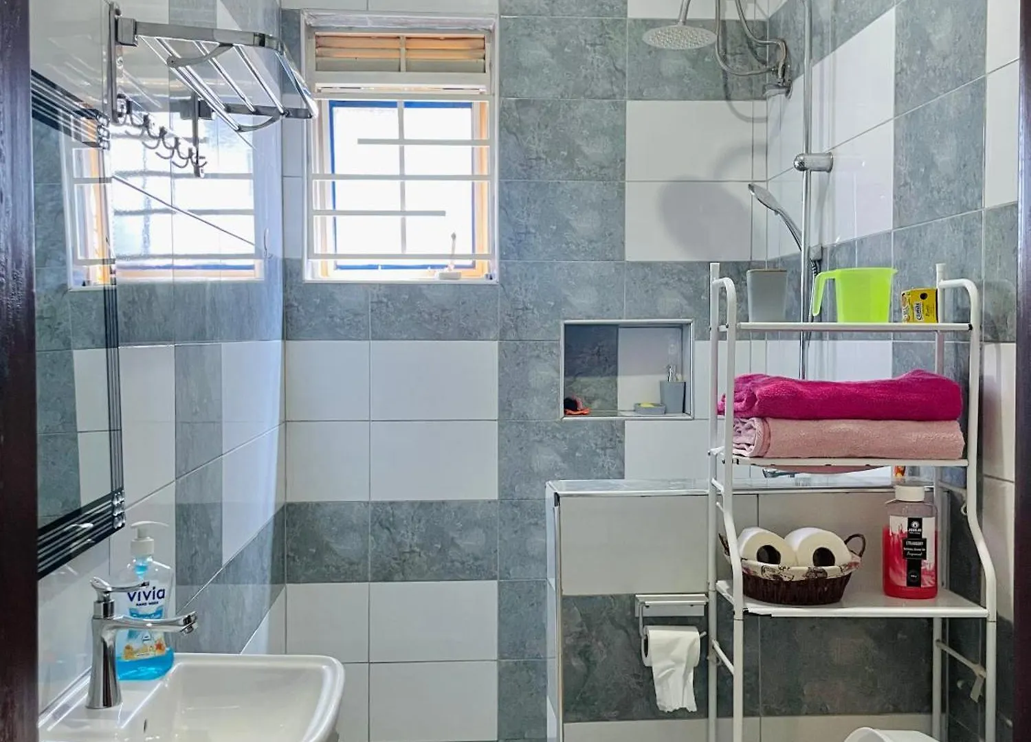 A-Grade Living-Wifi & Parking Appartement Kampala
